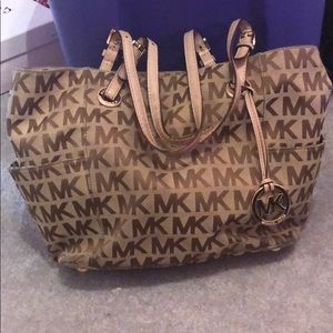 Michael Kors bag good condition